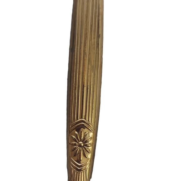 Vintage Gold Fine‎ Decorative Etching and Medallion on the center of mirror back - Picture 6 of 13